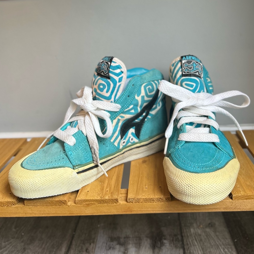 Original airwalks from 1989 design style maze